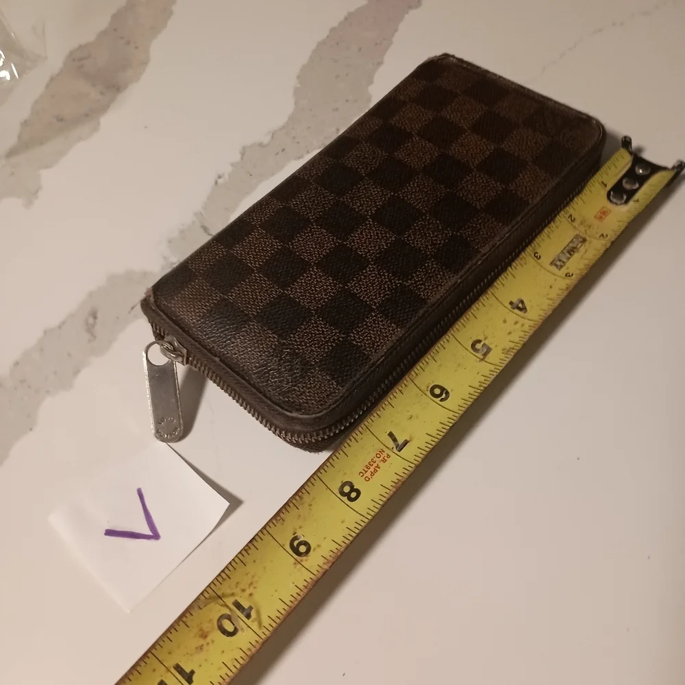 Authentic Louis Vuitton Damier Ebene Canvas Long Zippy Wallet / Organizer - Picture 13 of 14